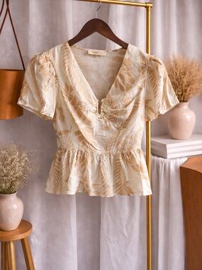 Light Beige Floral V-Neck Peplum Top